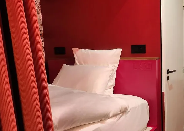 Labe Hotel Tours Centre Gare