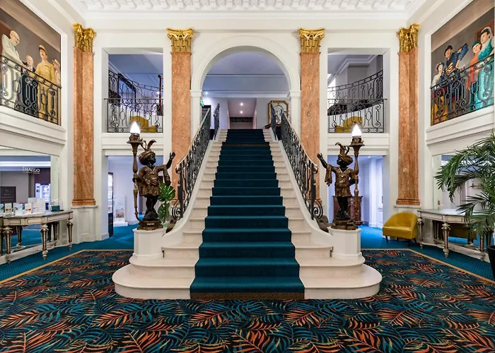 Hotel & Spa Oceania L'Univers Tours